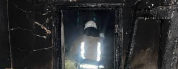 Під час гасіння пожежі в будинку в Одеській області, було знайдено тіло господарки та її сина